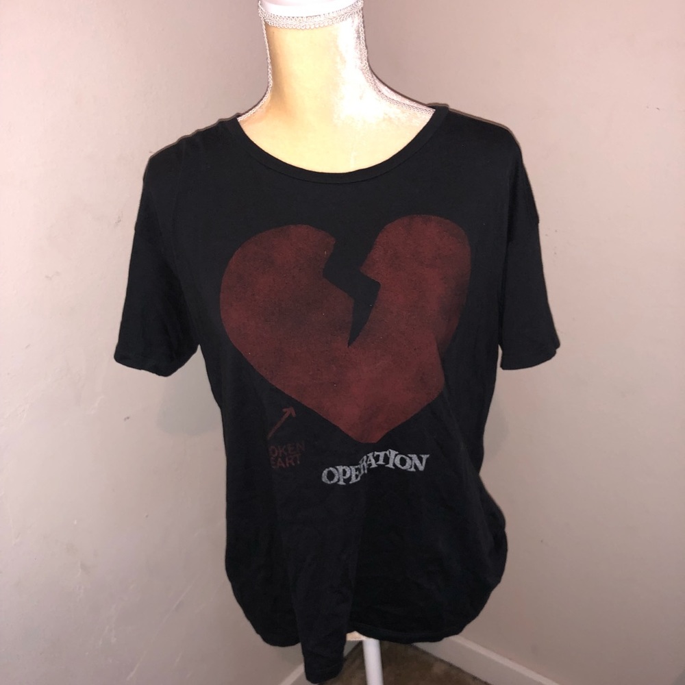 Black graphic tee